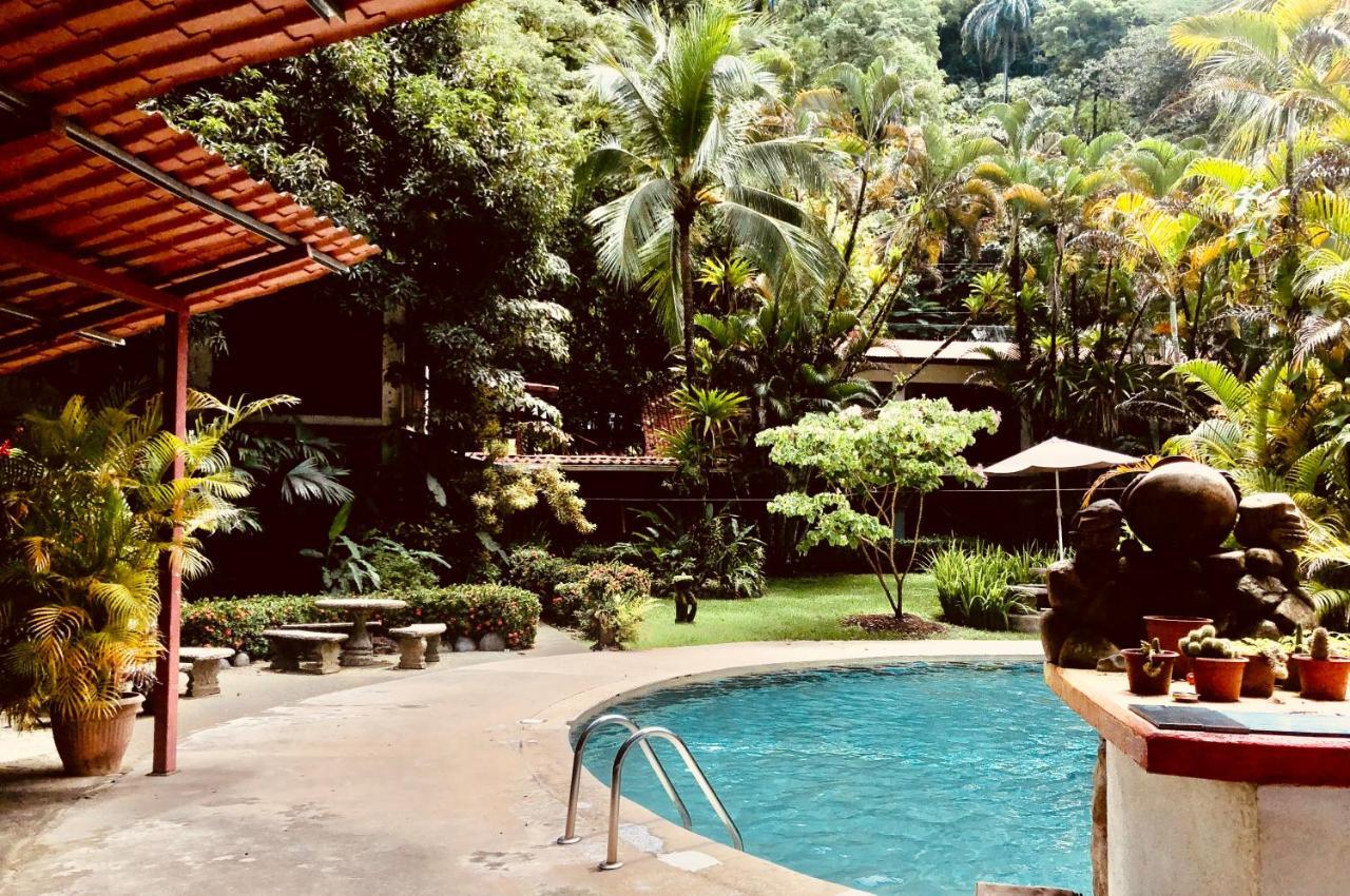 Rio Lindo Hotel Dominical Buitenkant foto