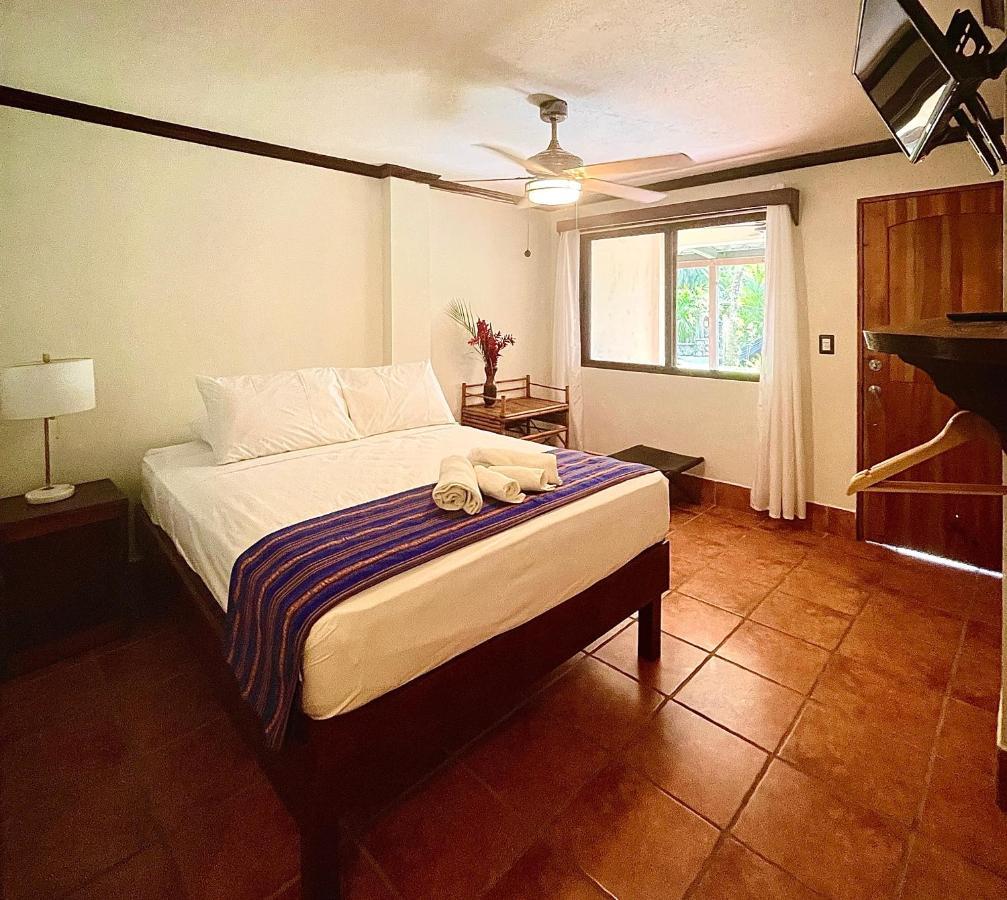 Rio Lindo Hotel Dominical Buitenkant foto