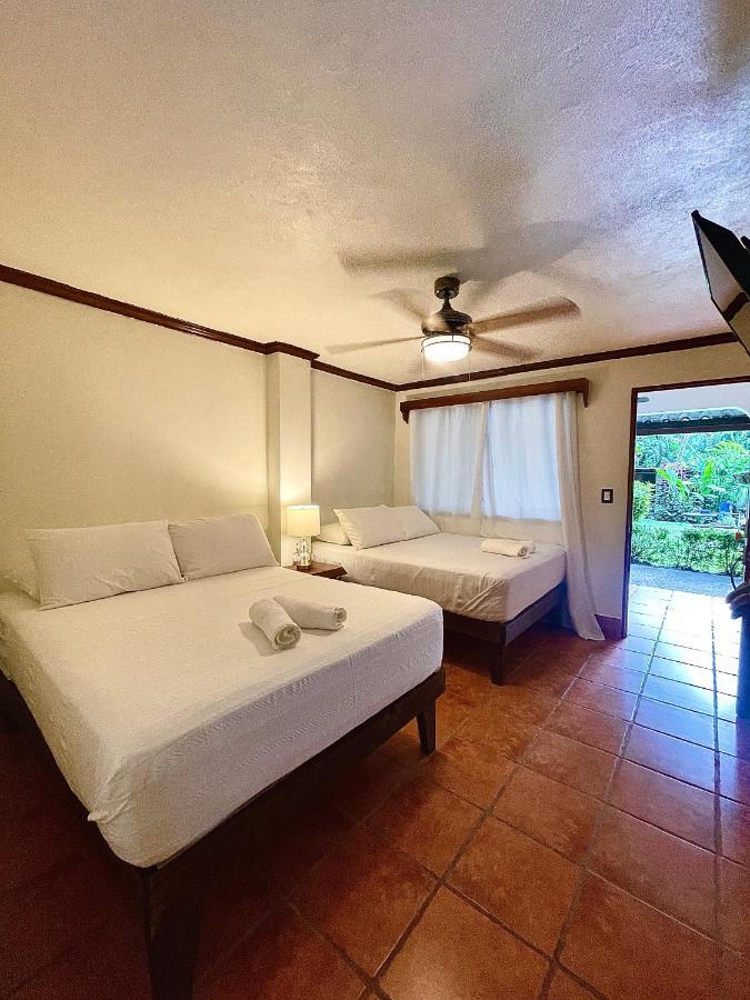 Rio Lindo Hotel Dominical Buitenkant foto