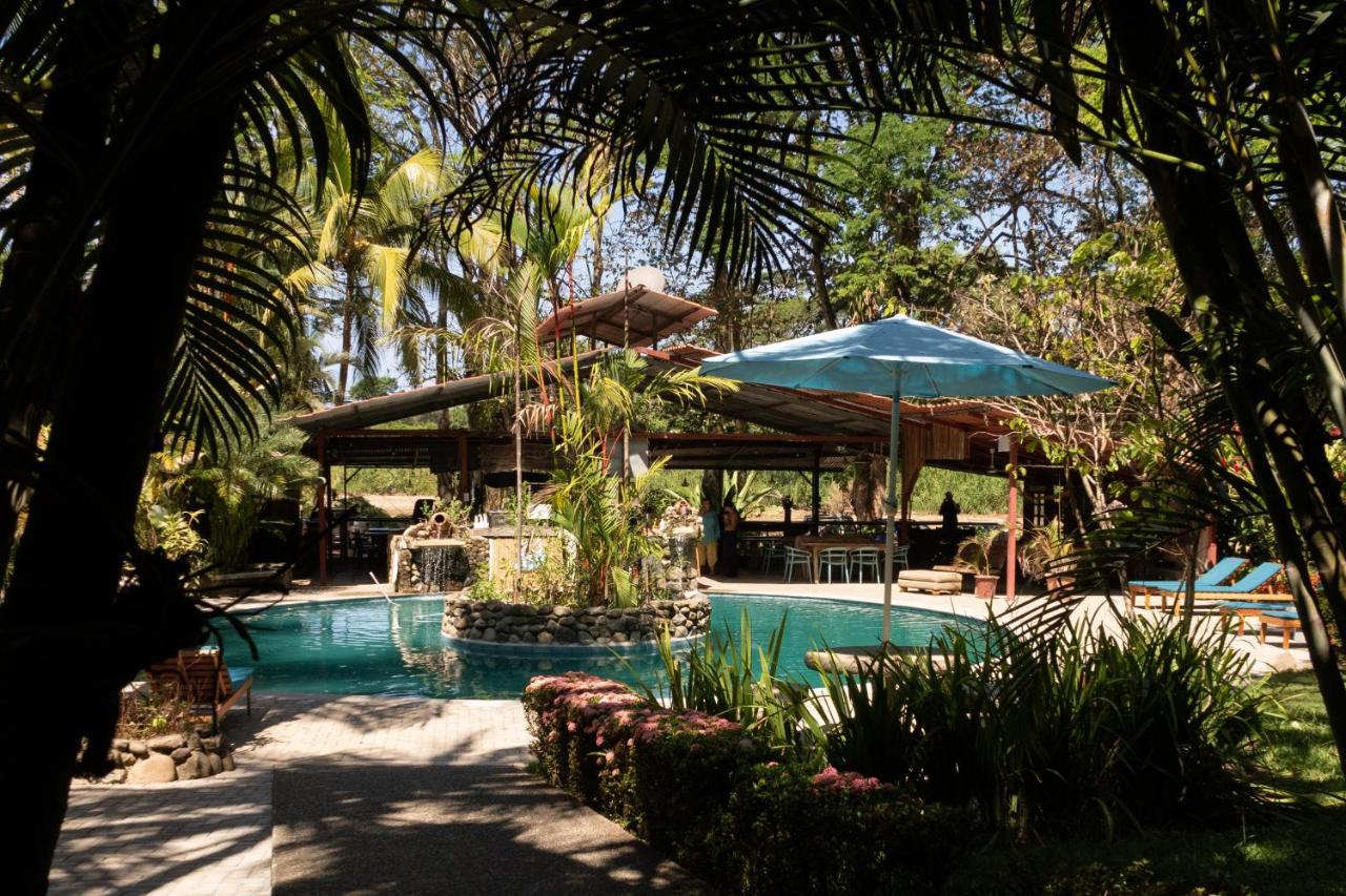 Rio Lindo Hotel Dominical Buitenkant foto