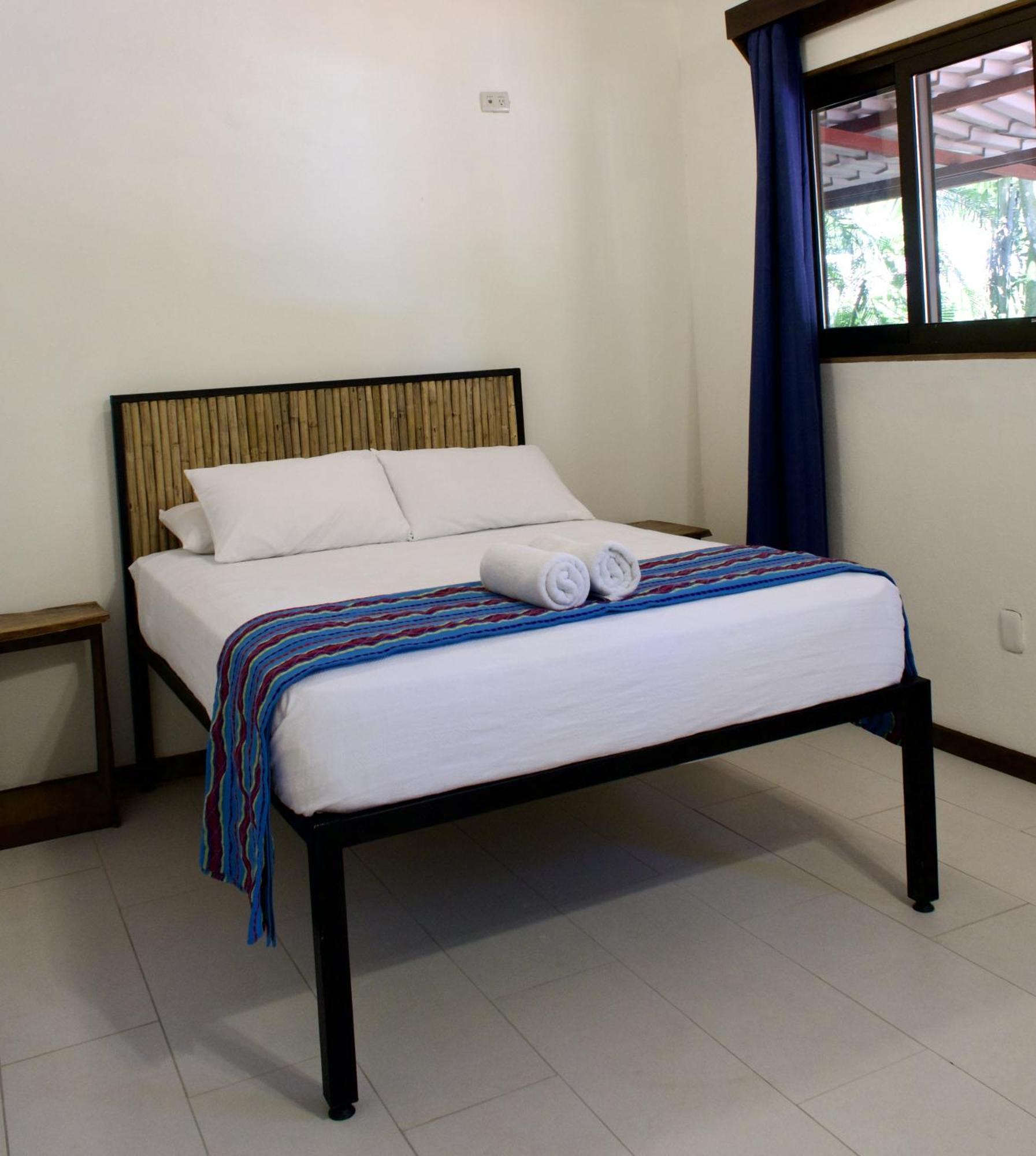 Rio Lindo Hotel Dominical Buitenkant foto